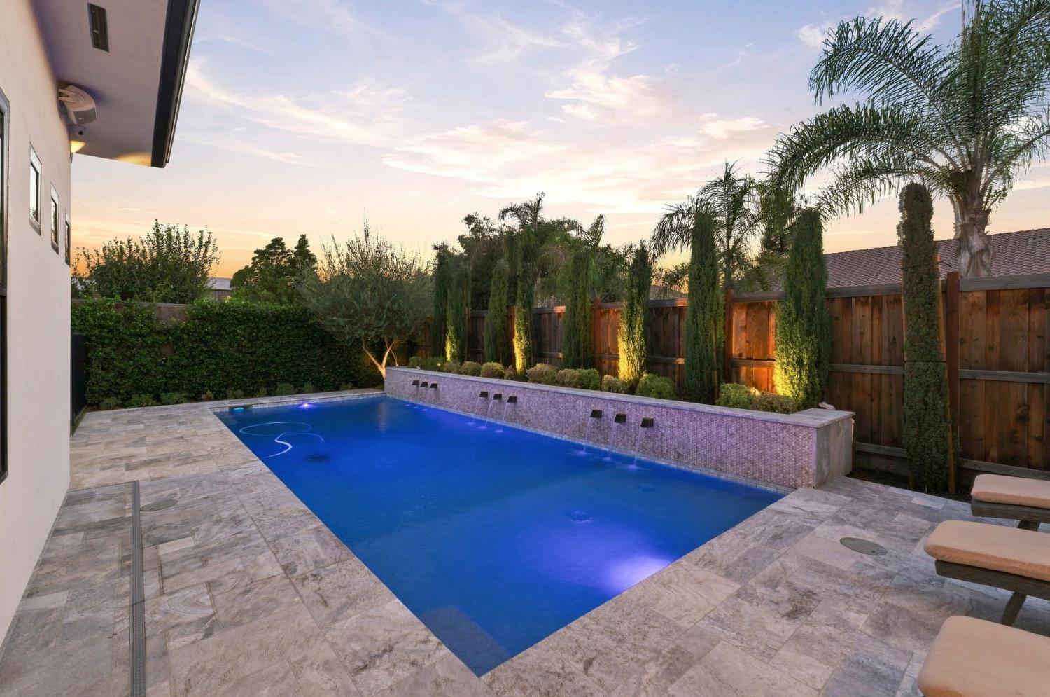2553 21St Ave, Kingsburg, CA 93631