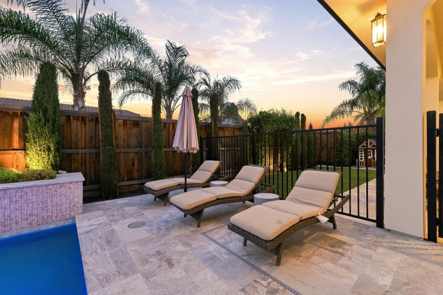 2553 21St Ave, Kingsburg, CA 93631