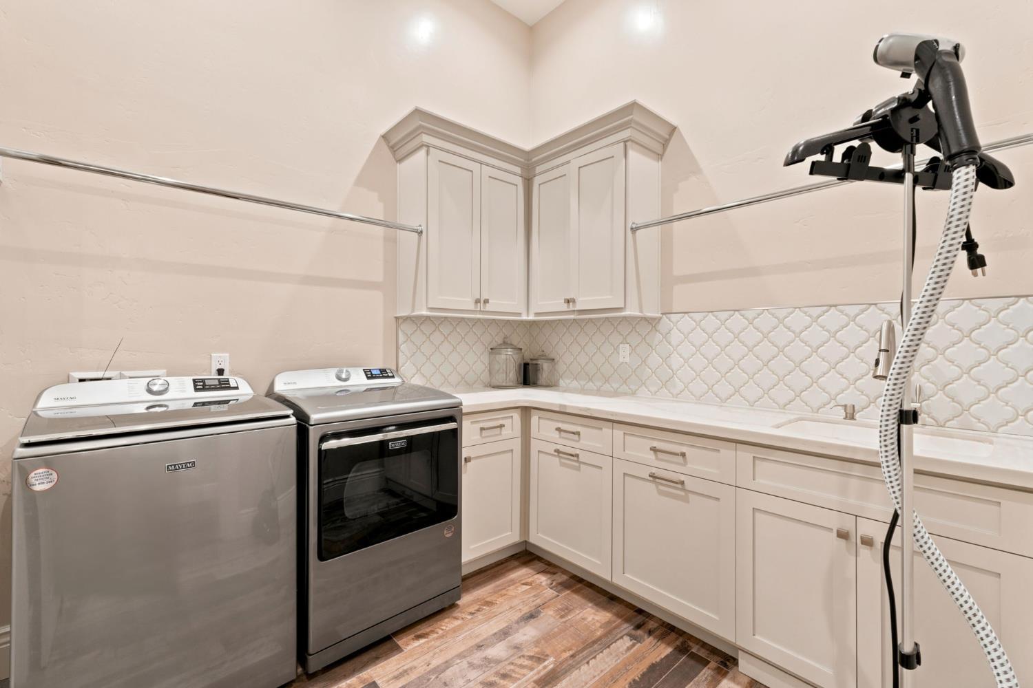 2553 21St Ave, Kingsburg, CA 93631
