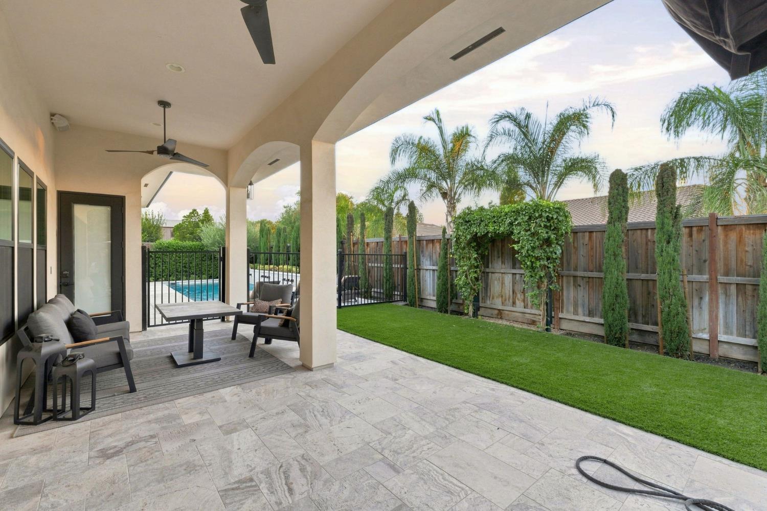 2553 21St Ave, Kingsburg, CA 93631