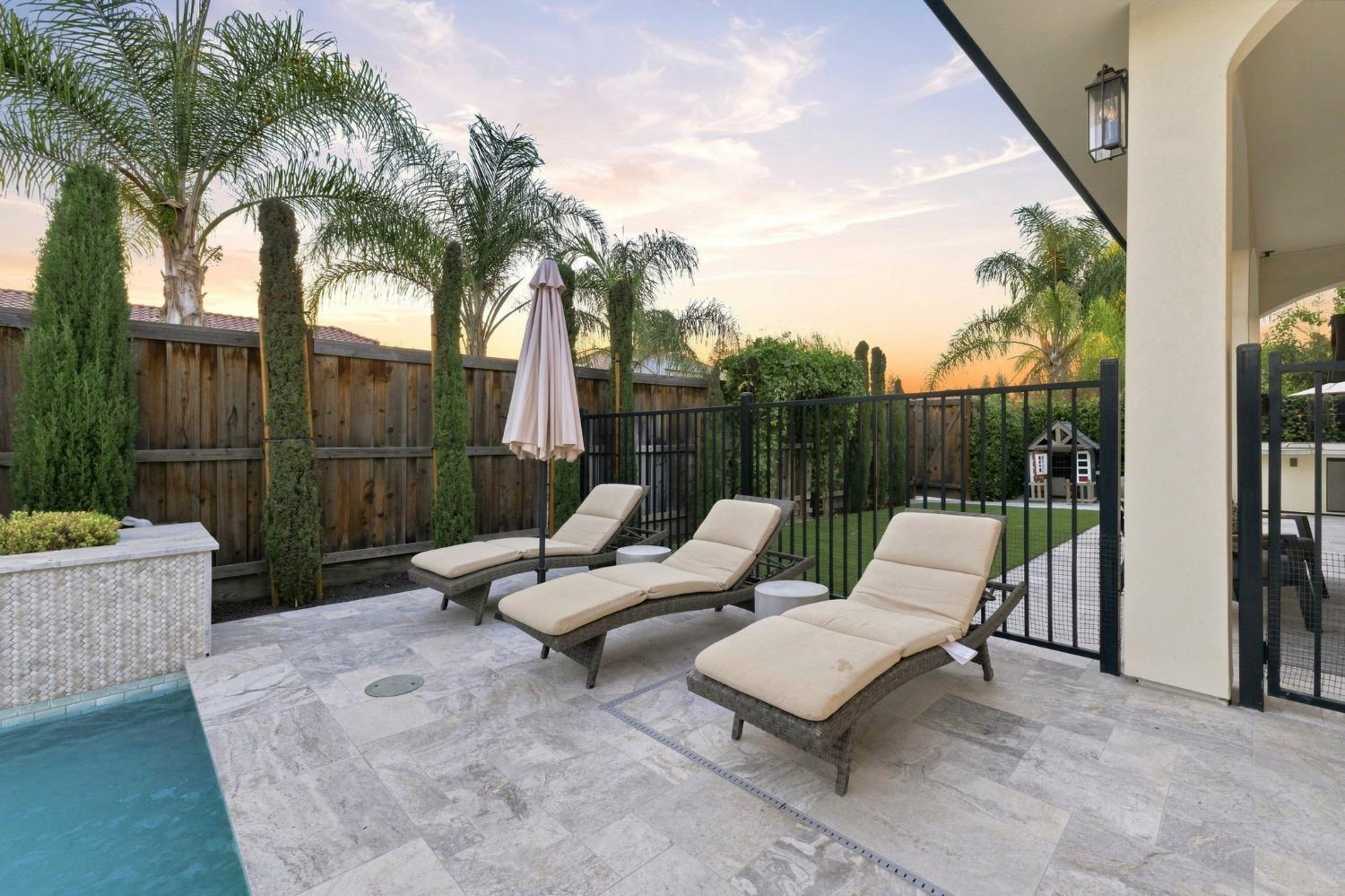 2553 21St Ave, Kingsburg, CA 93631