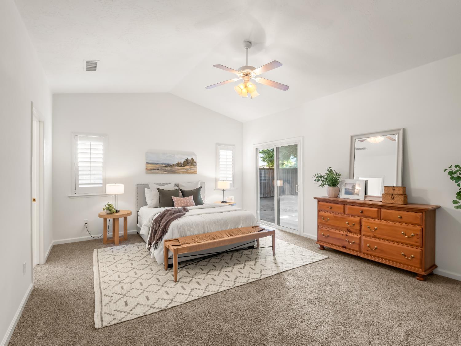2185 Oak Ave, Sanger, CA 93657