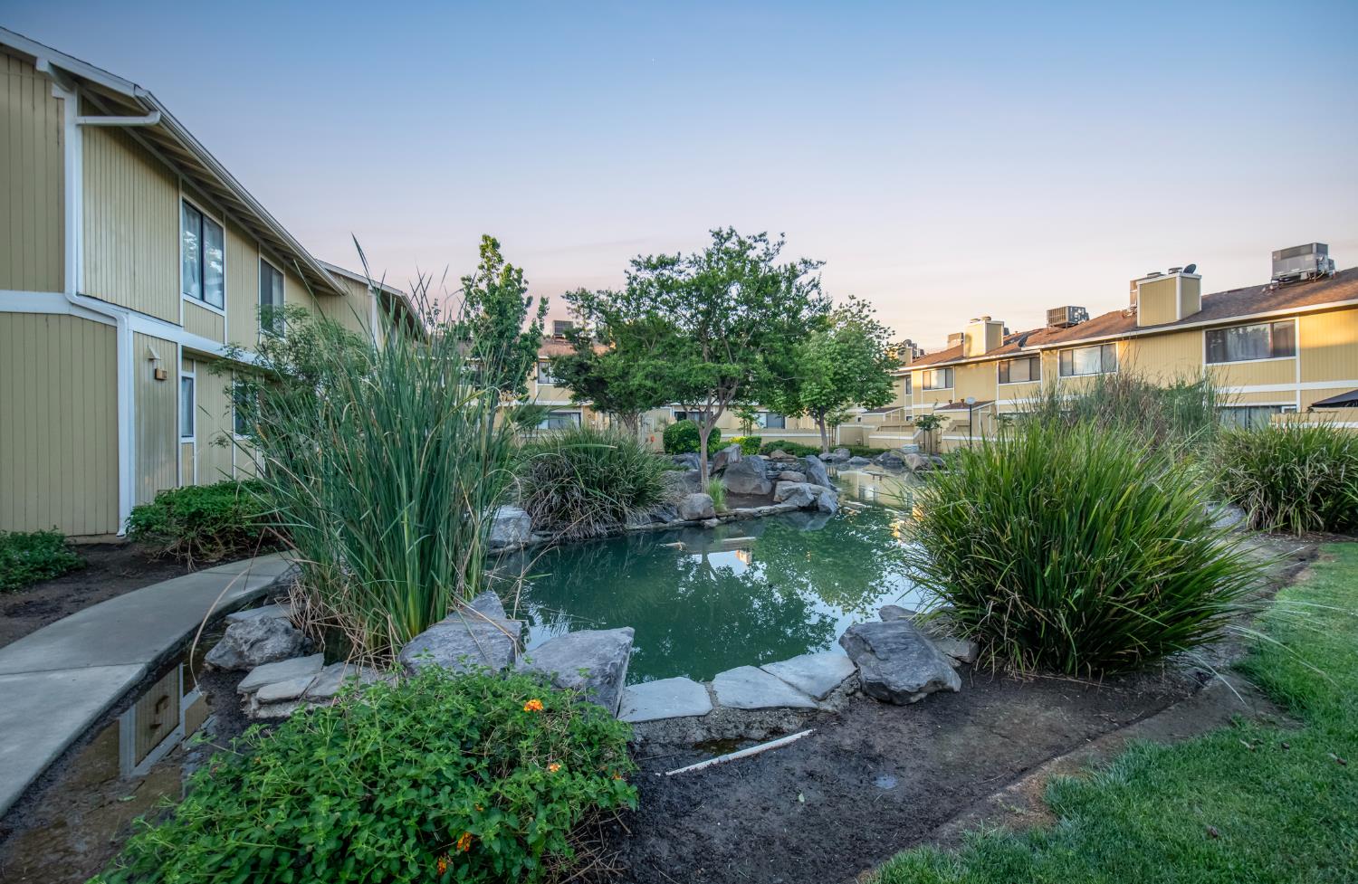 4885 N Backer Ave #151, Fresno, CA 93726