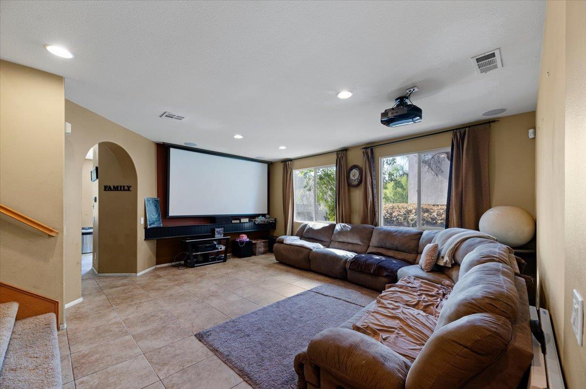 1842 Richards Pl, Upland, CA 91784