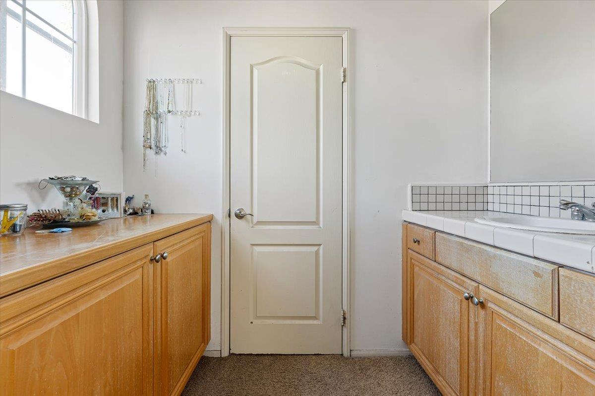 1842 Richards Pl, Upland, CA 91784