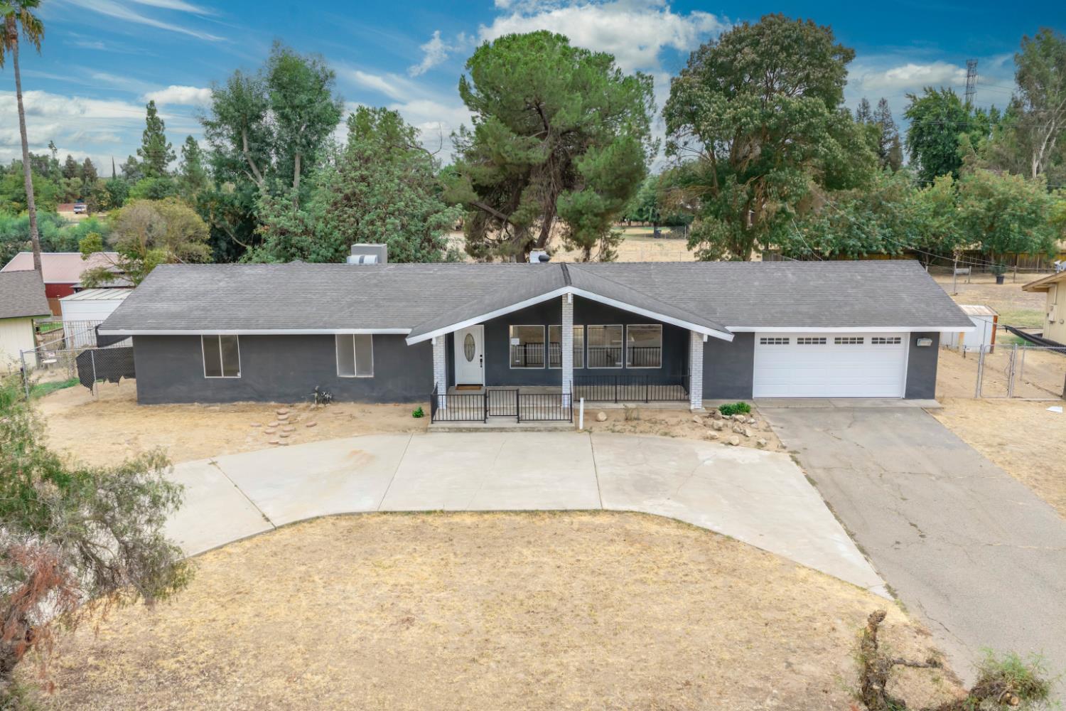 36080 Montrose Pl, Madera, CA 93636