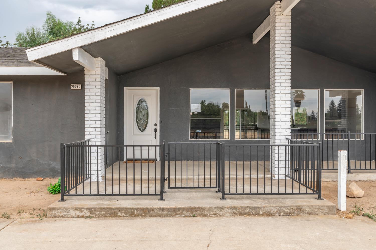 36080 Montrose Pl, Madera, CA 93636