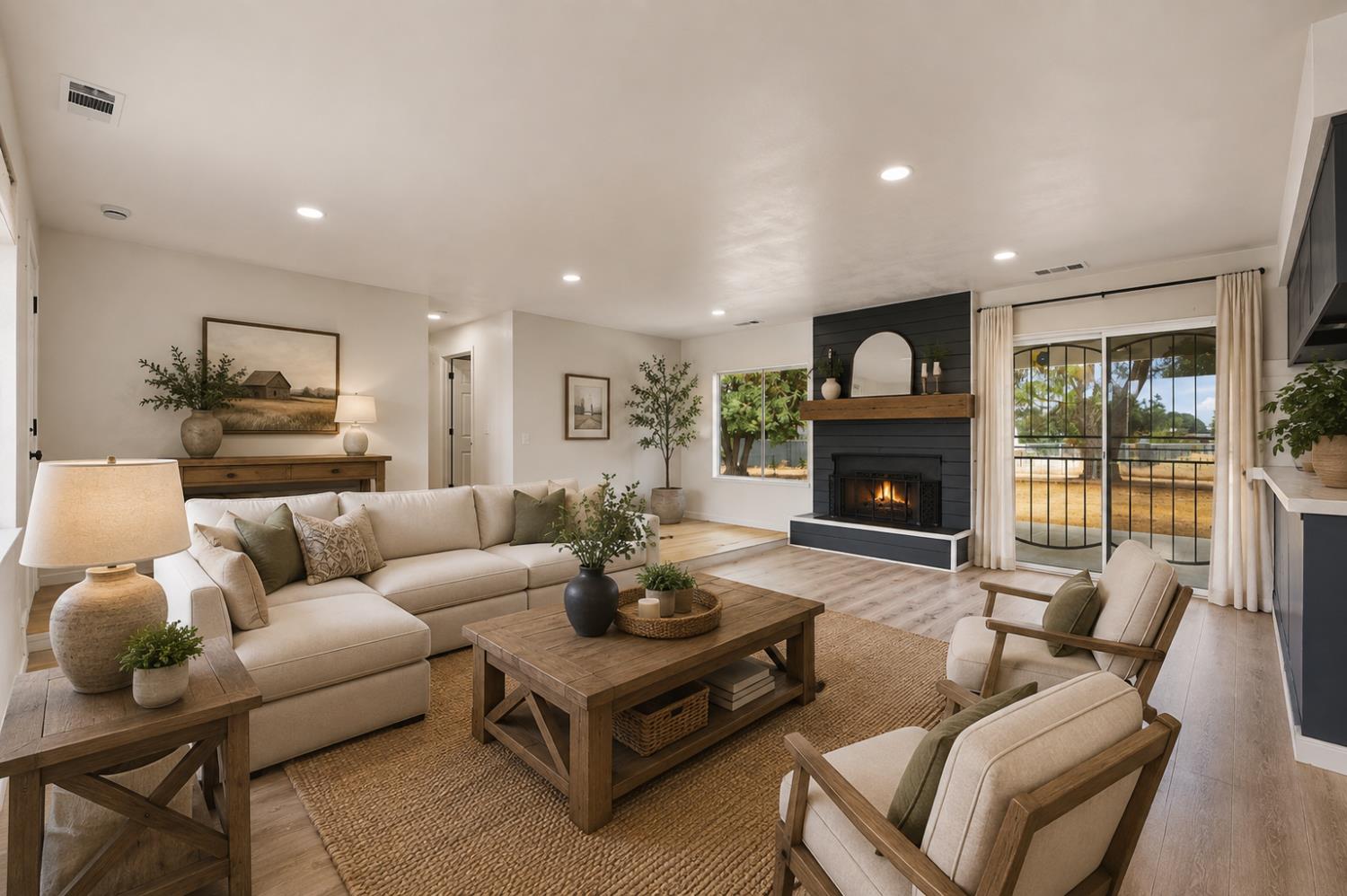 36080 Montrose Pl, Madera, CA 93636