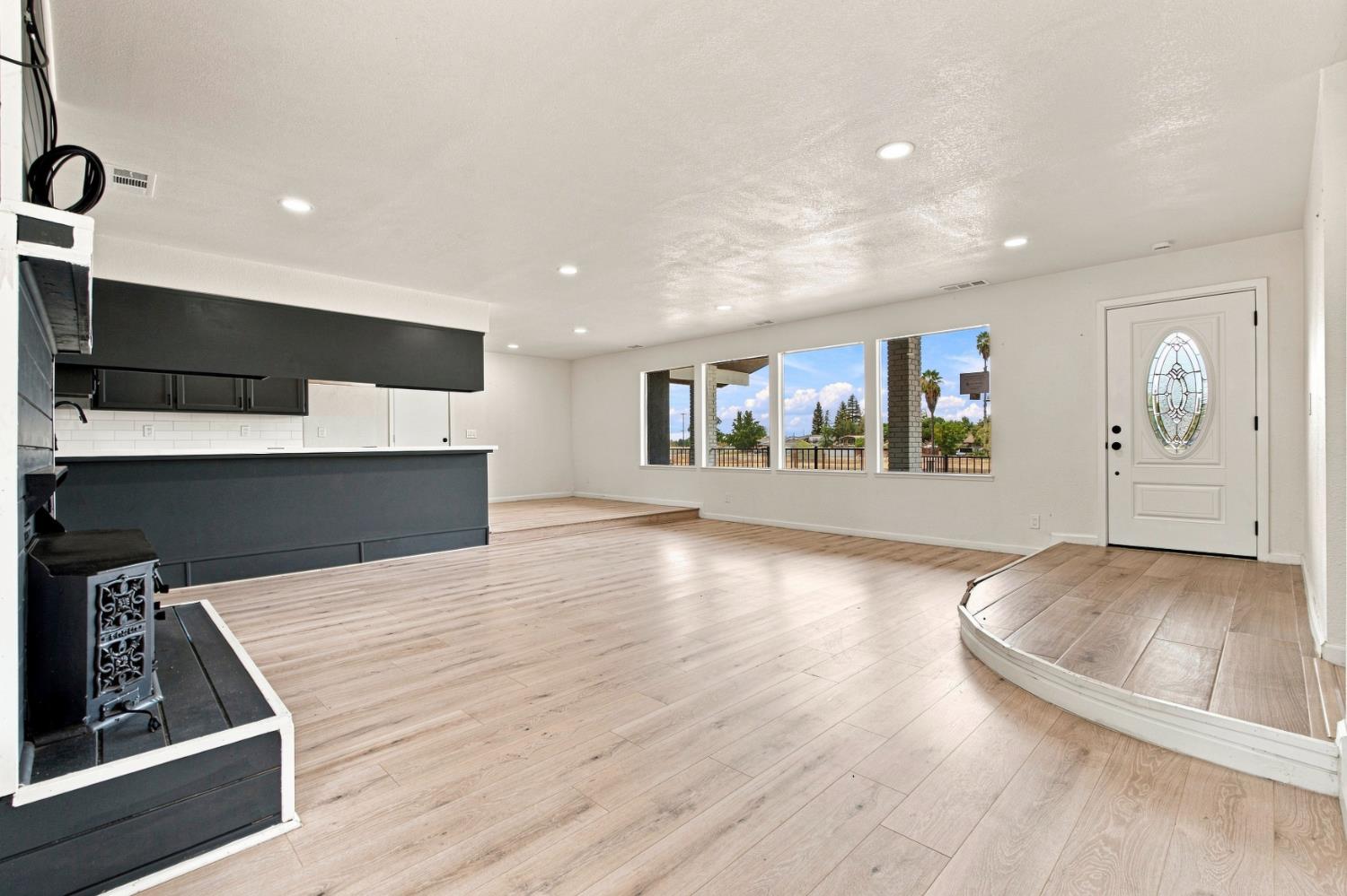 36080 Montrose Pl, Madera, CA 93636
