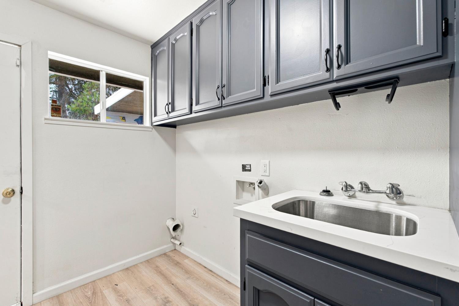36080 Montrose Pl, Madera, CA 93636