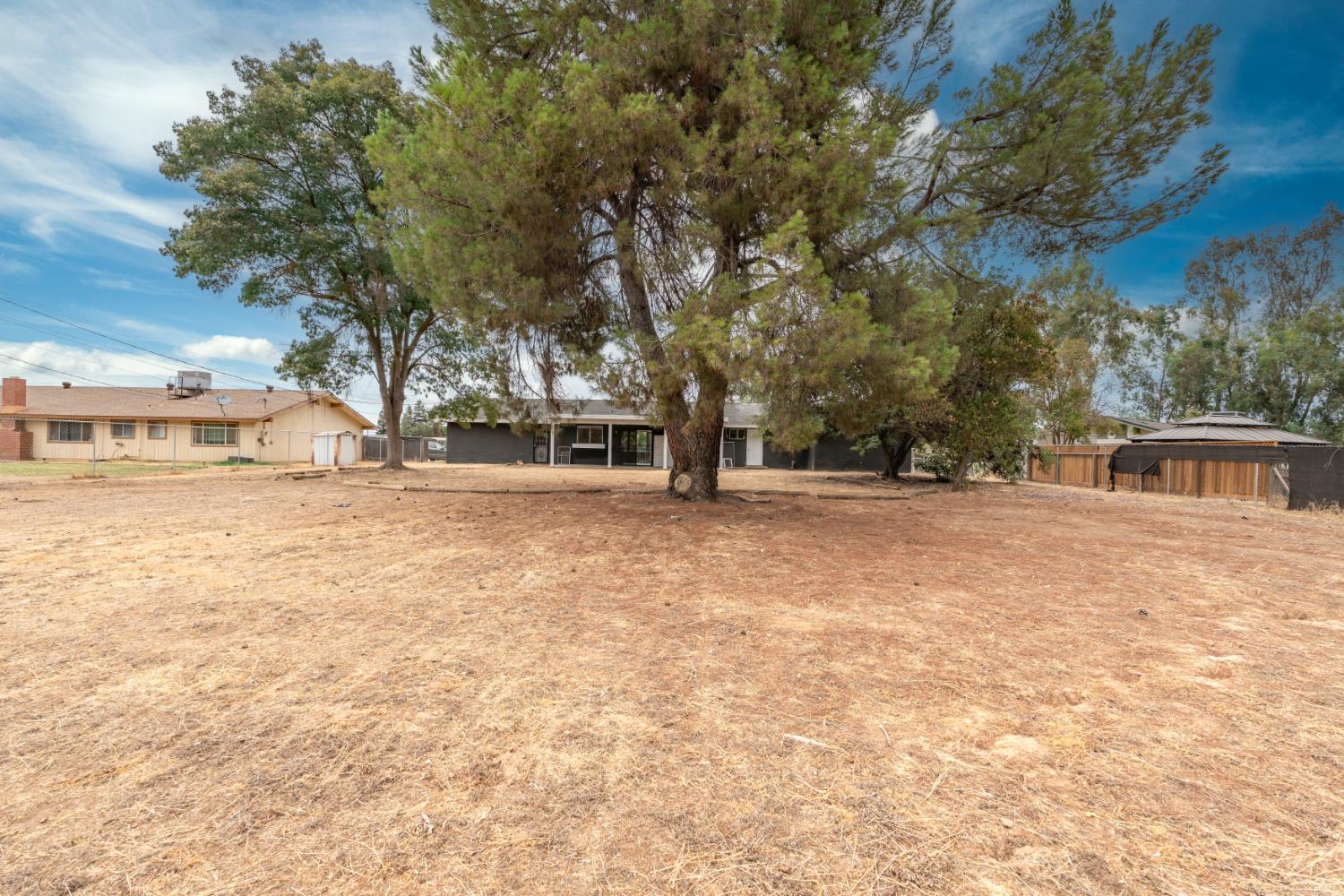 36080 Montrose Pl, Madera, CA 93636