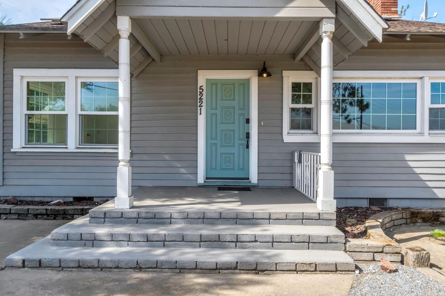 5221 S Reed Ave, Reedley, CA 93654