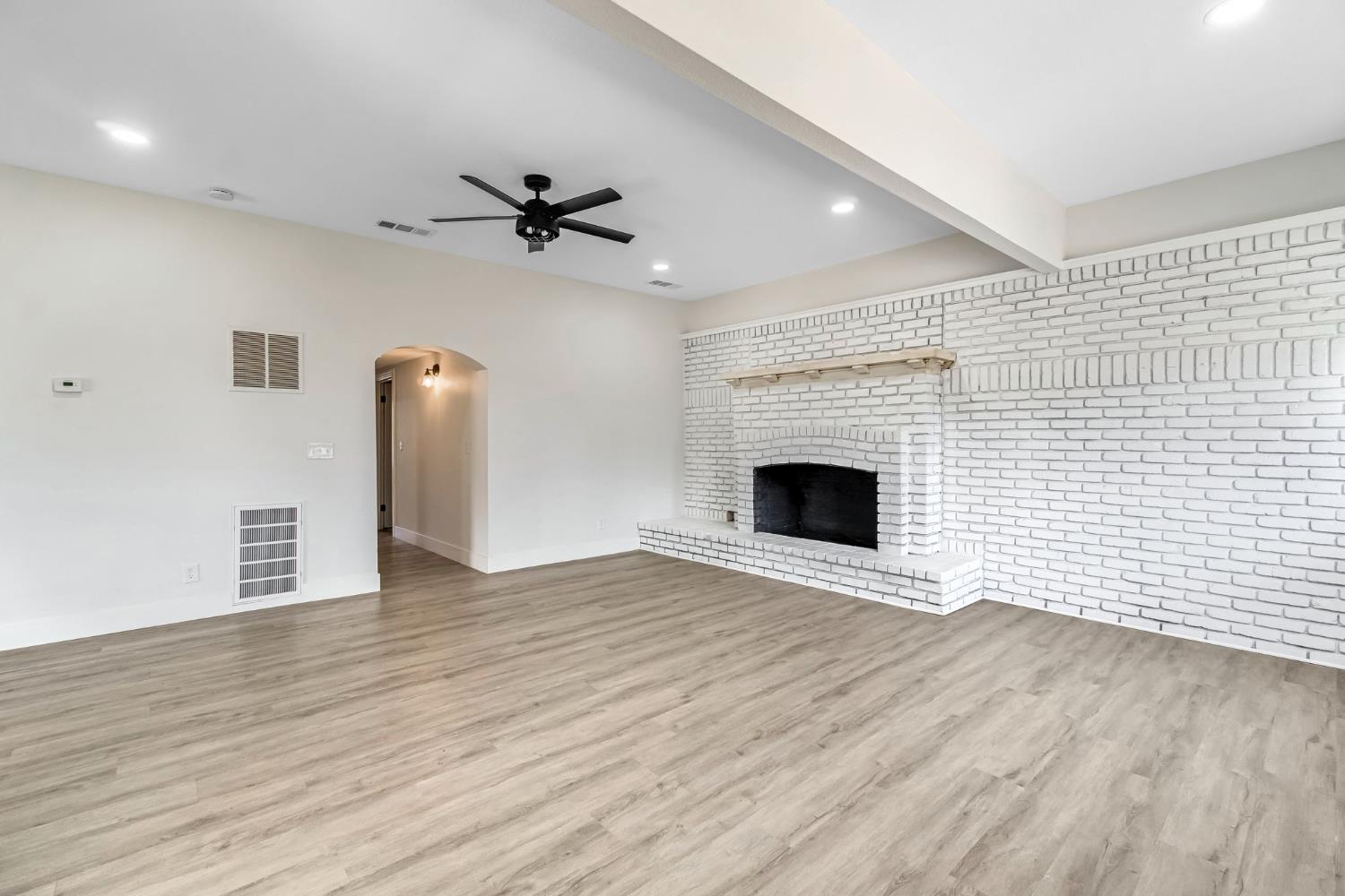 5221 S Reed Ave, Reedley, CA 93654