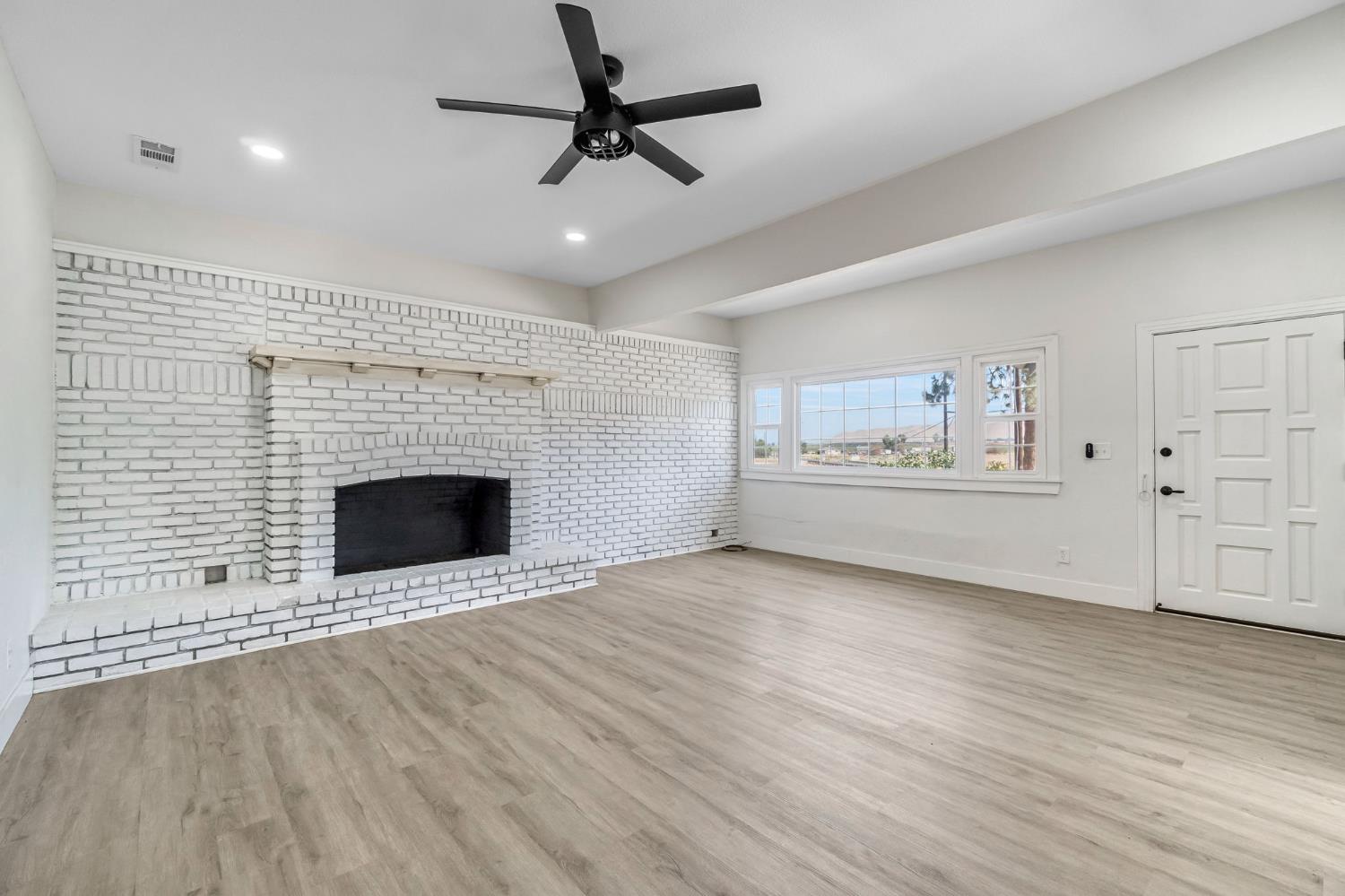 5221 S Reed Ave, Reedley, CA 93654