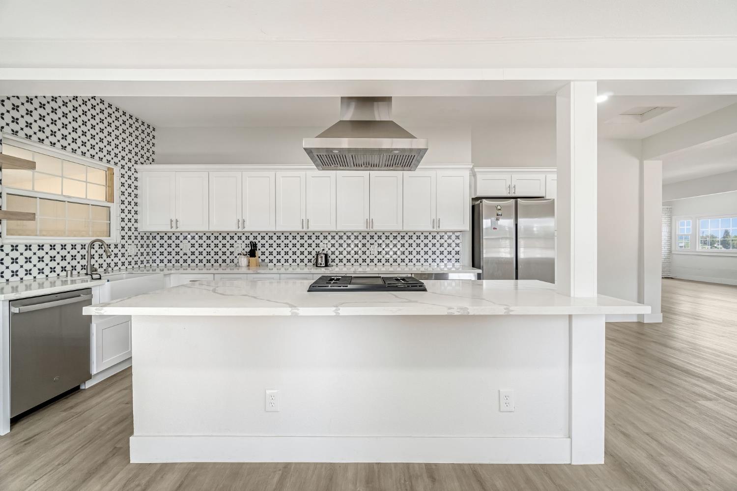 5221 S Reed Ave, Reedley, CA 93654