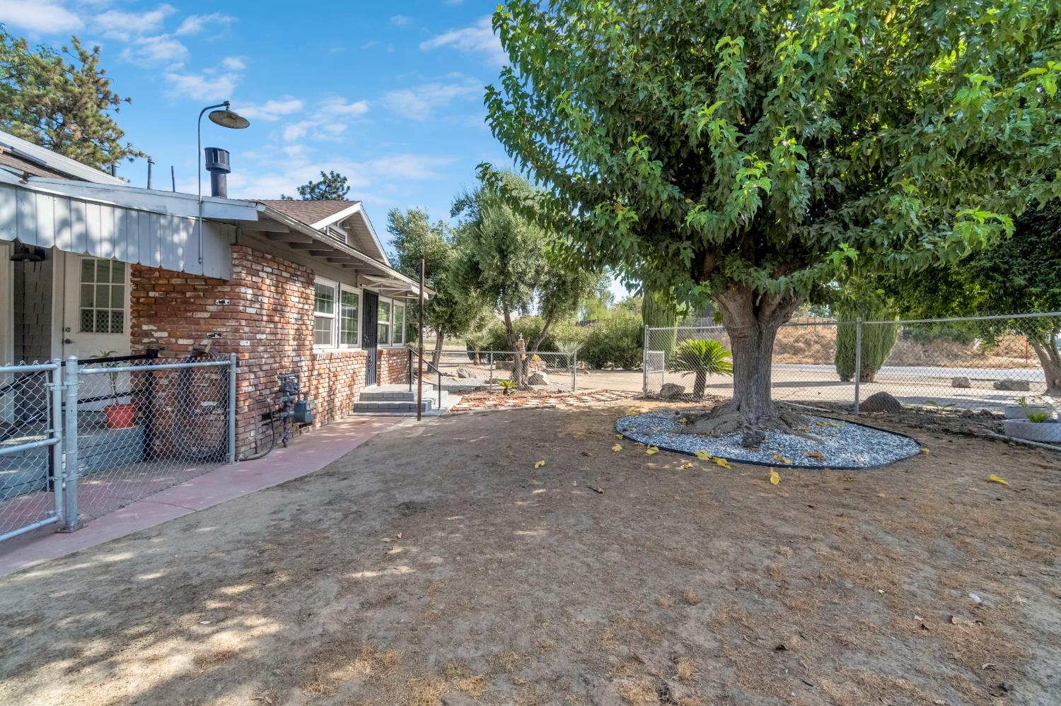 5221 S Reed Ave, Reedley, CA 93654