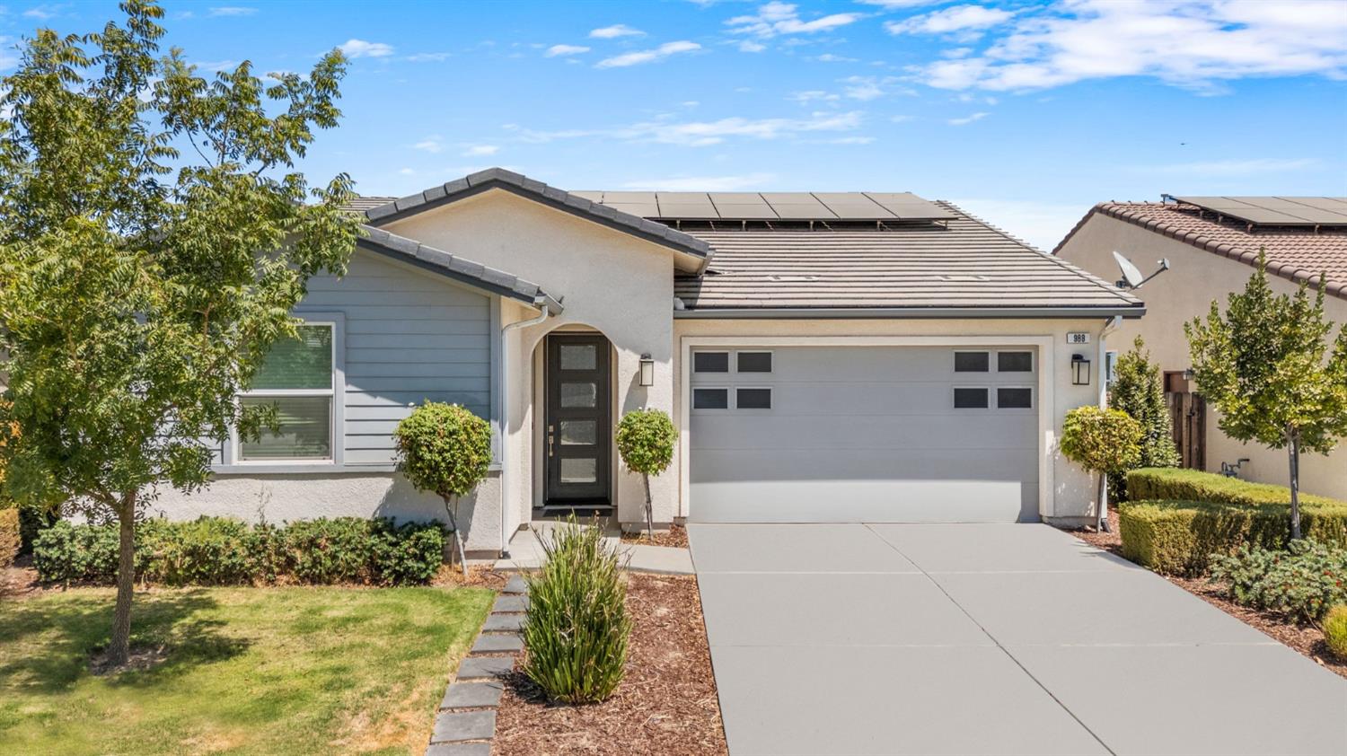 989 Spring St W, Madera, CA 93636