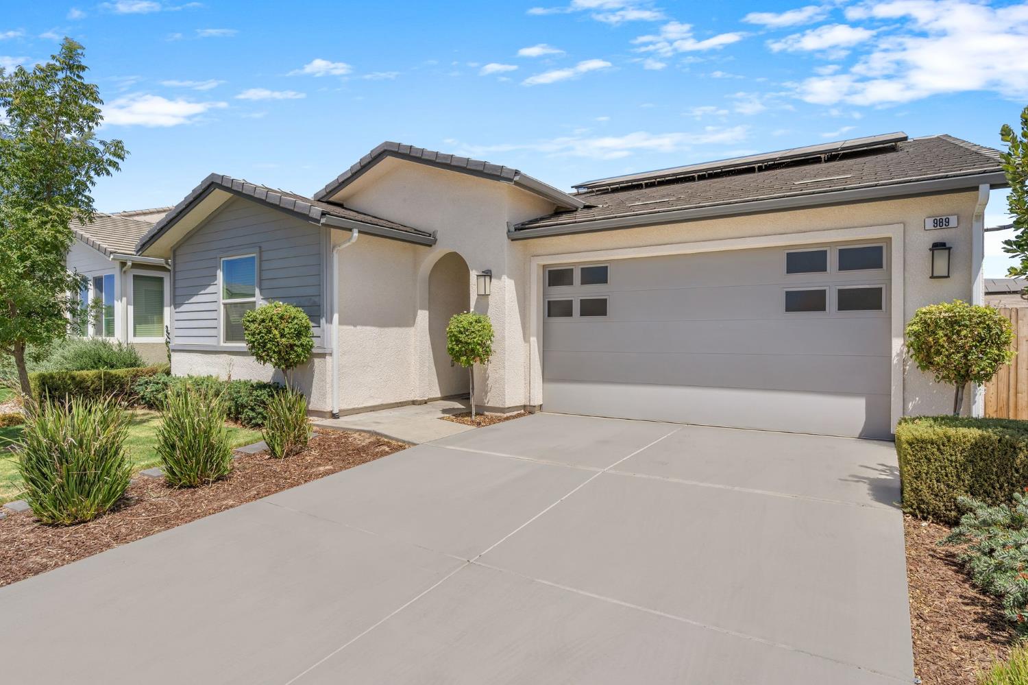 989 Spring St W, Madera, CA 93636