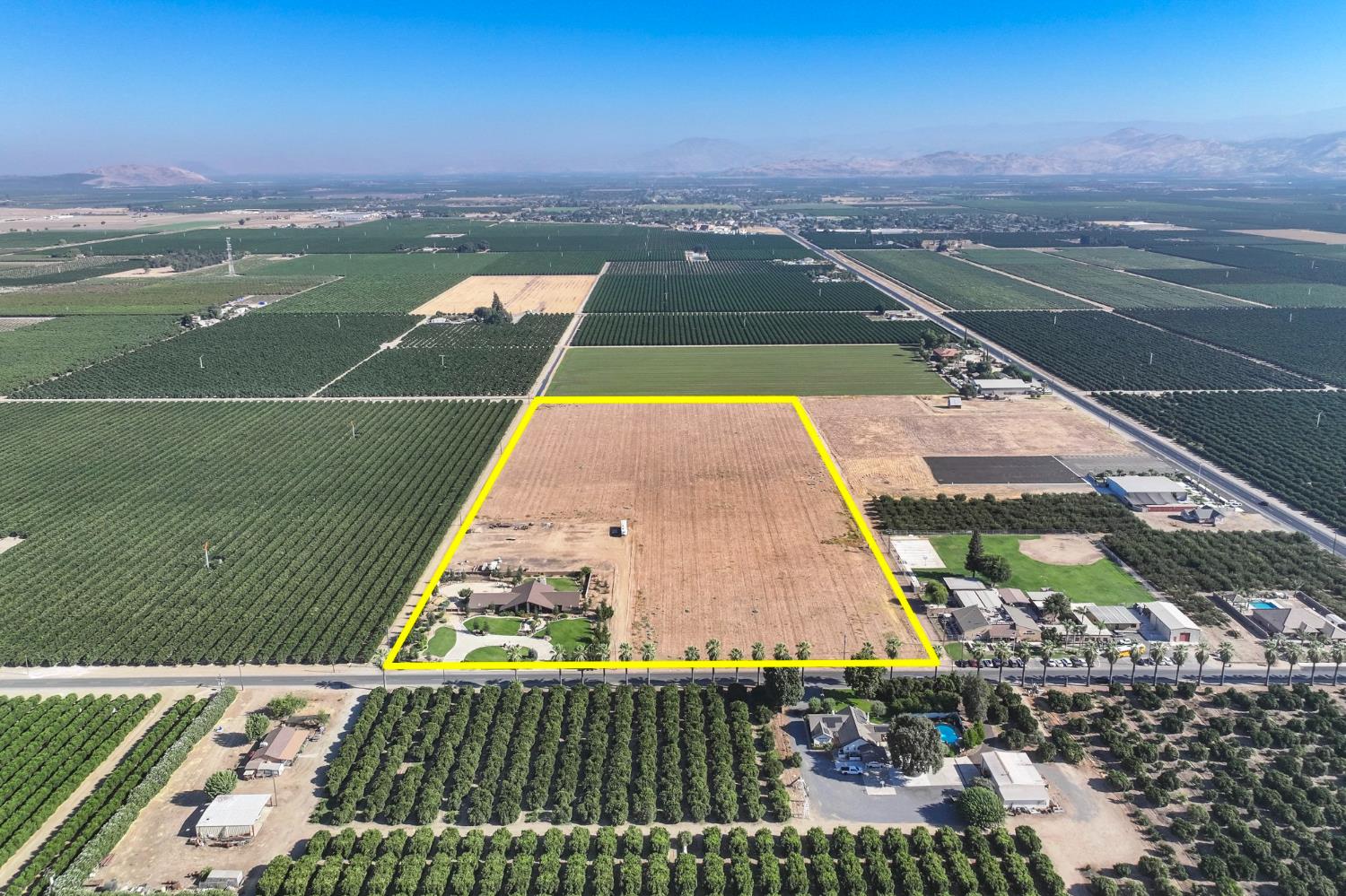 12612 Avenue 392, Cutler, CA 93615