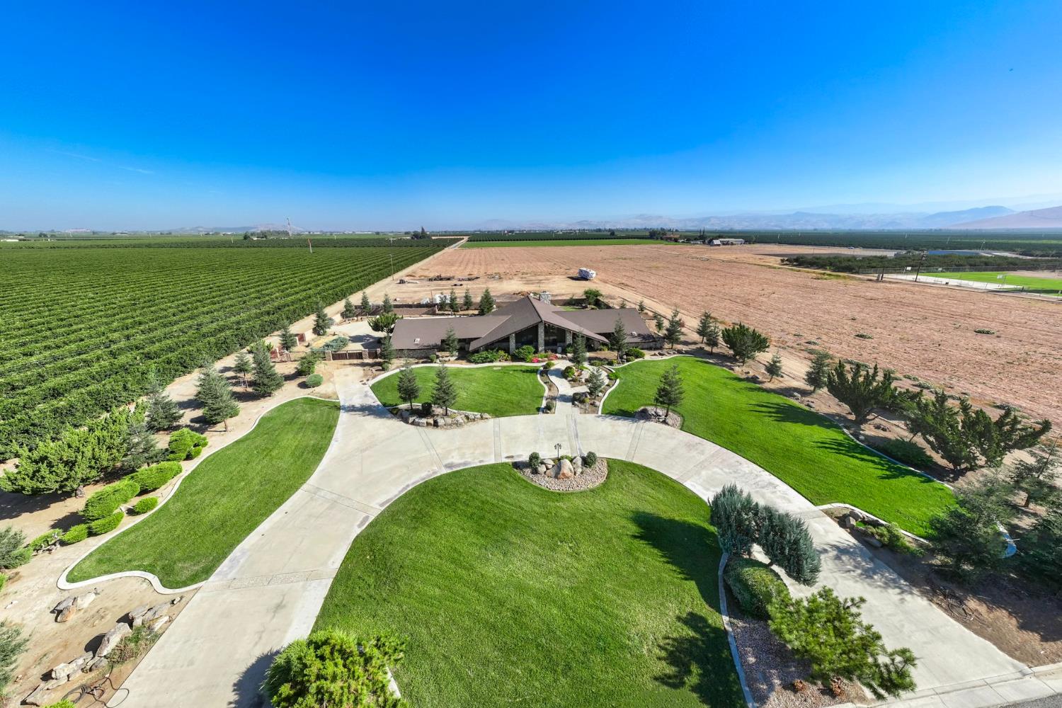 12612 Avenue 392, Cutler, CA 93615