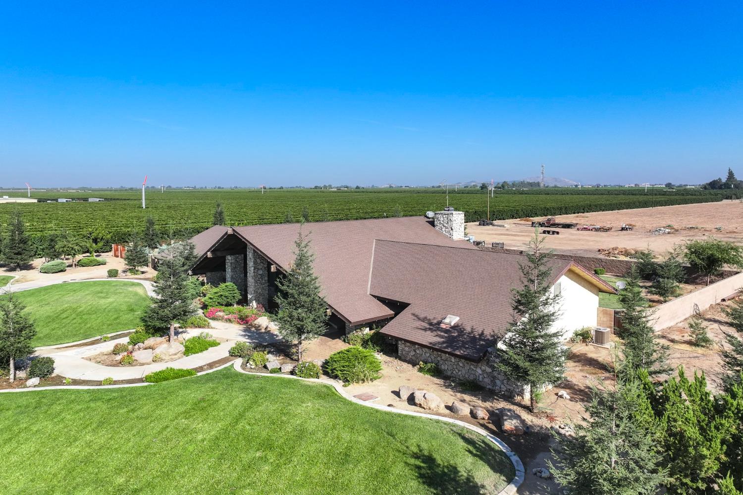 12612 Avenue 392, Cutler, CA 93615