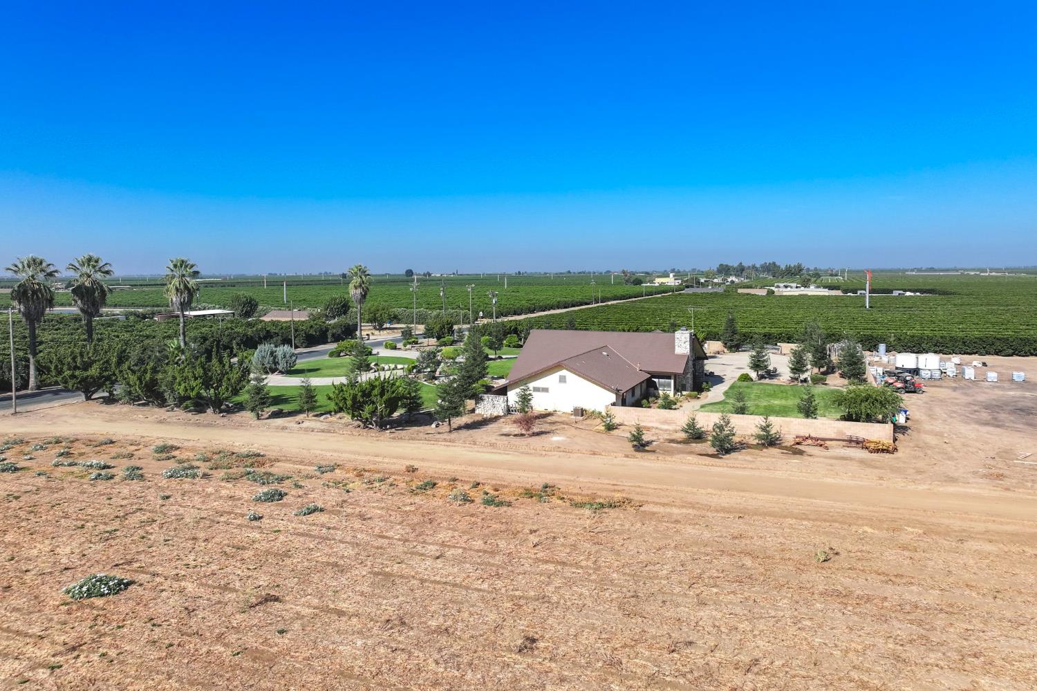 12612 Avenue 392, Cutler, CA 93615