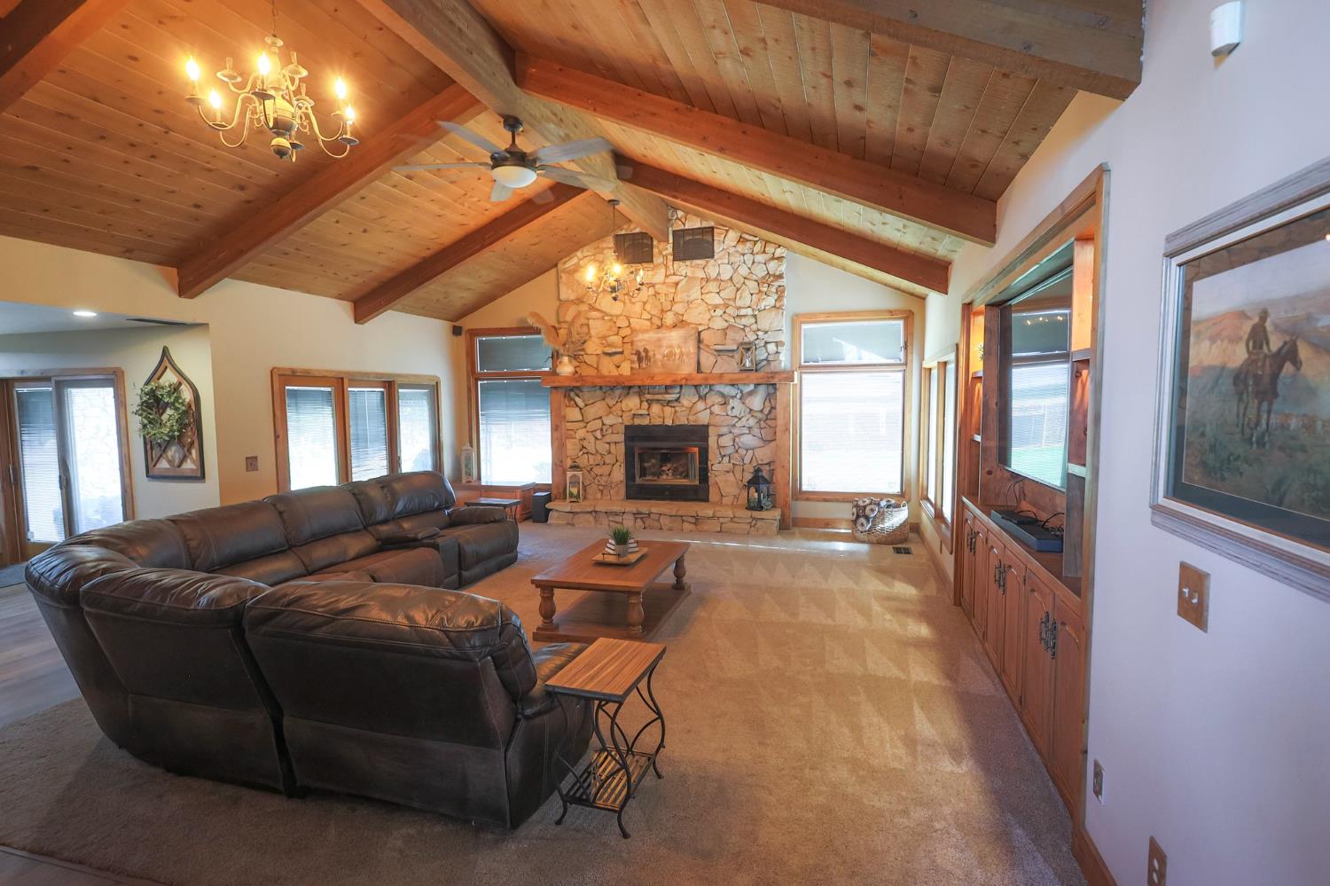 12612 Avenue 392, Cutler, CA 93615