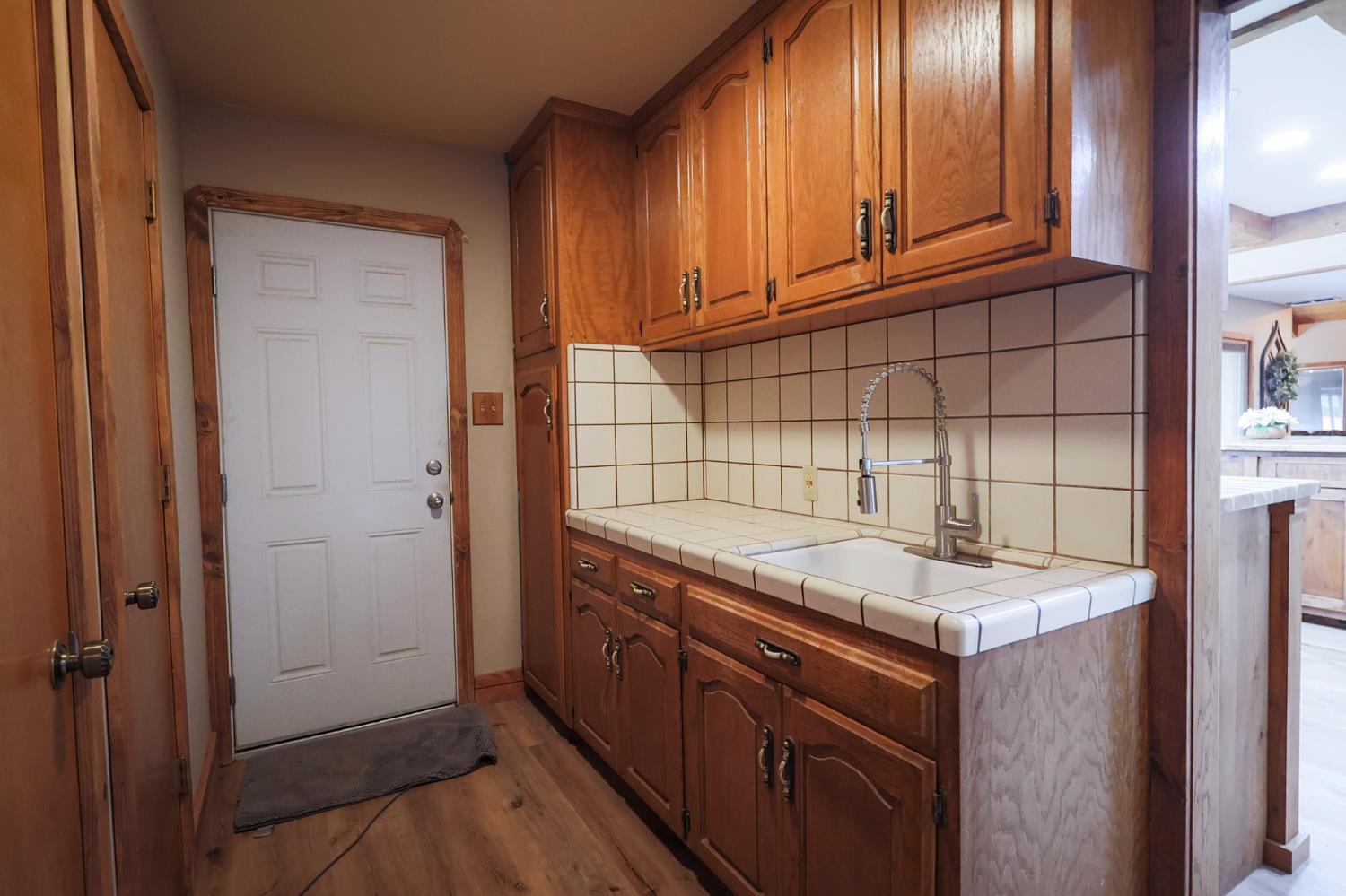 12612 Avenue 392, Cutler, CA 93615