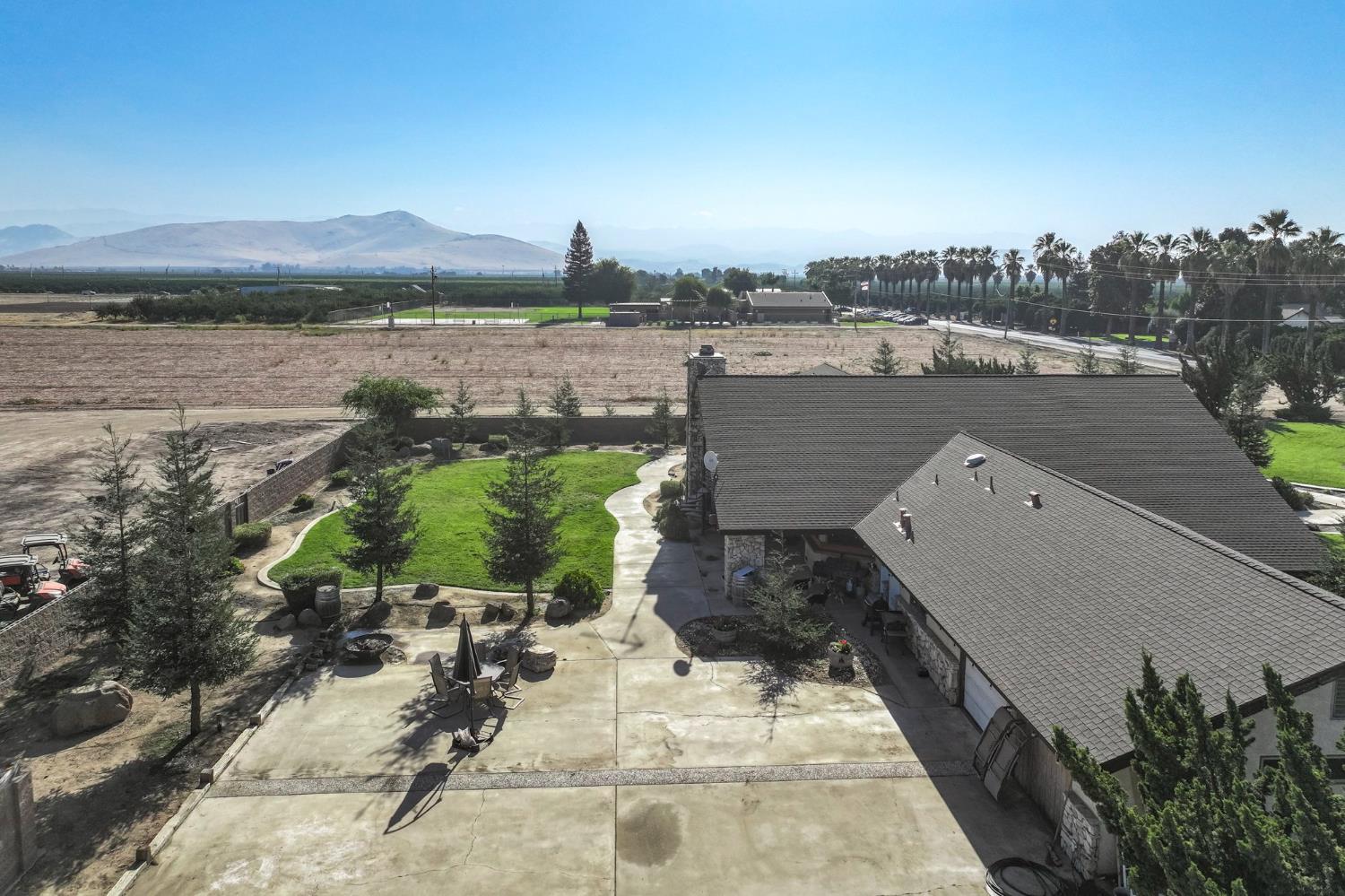 12612 Avenue 392, Cutler, CA 93615