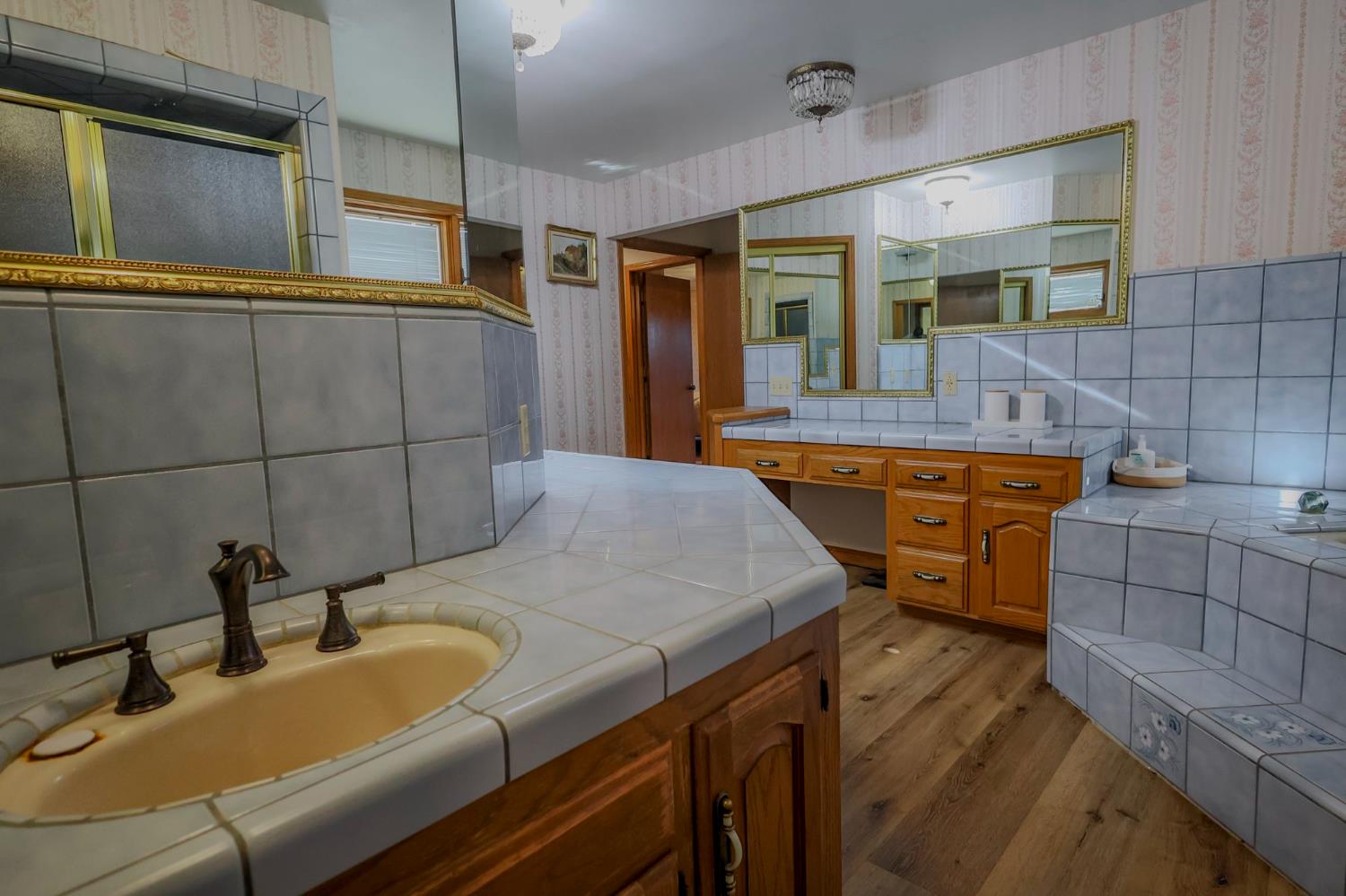 12612 Avenue 392, Cutler, CA 93615