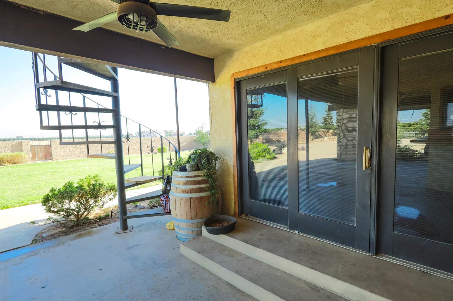 12612 Avenue 392, Cutler, CA 93615