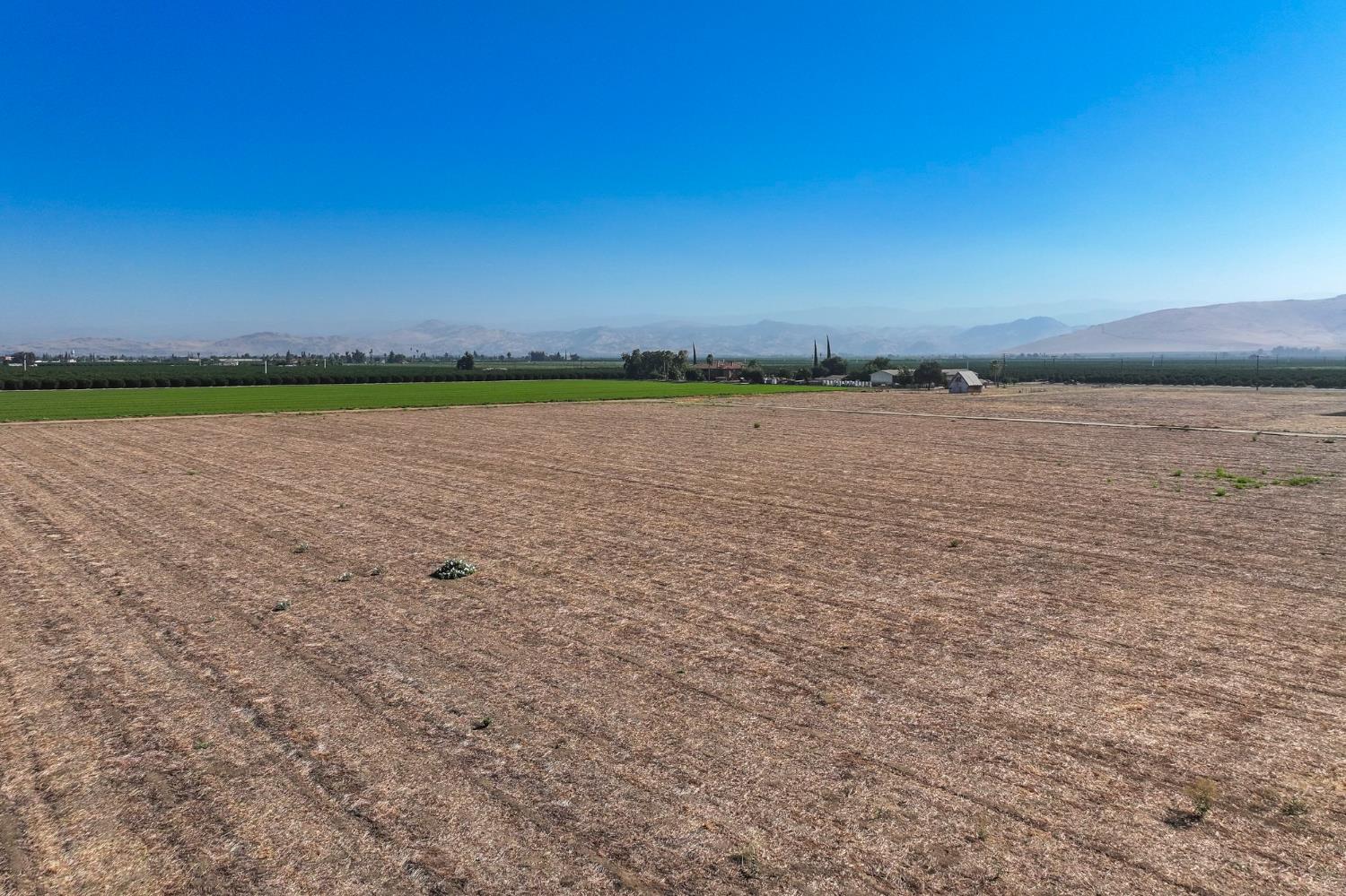 12612 Avenue 392, Cutler, CA 93615
