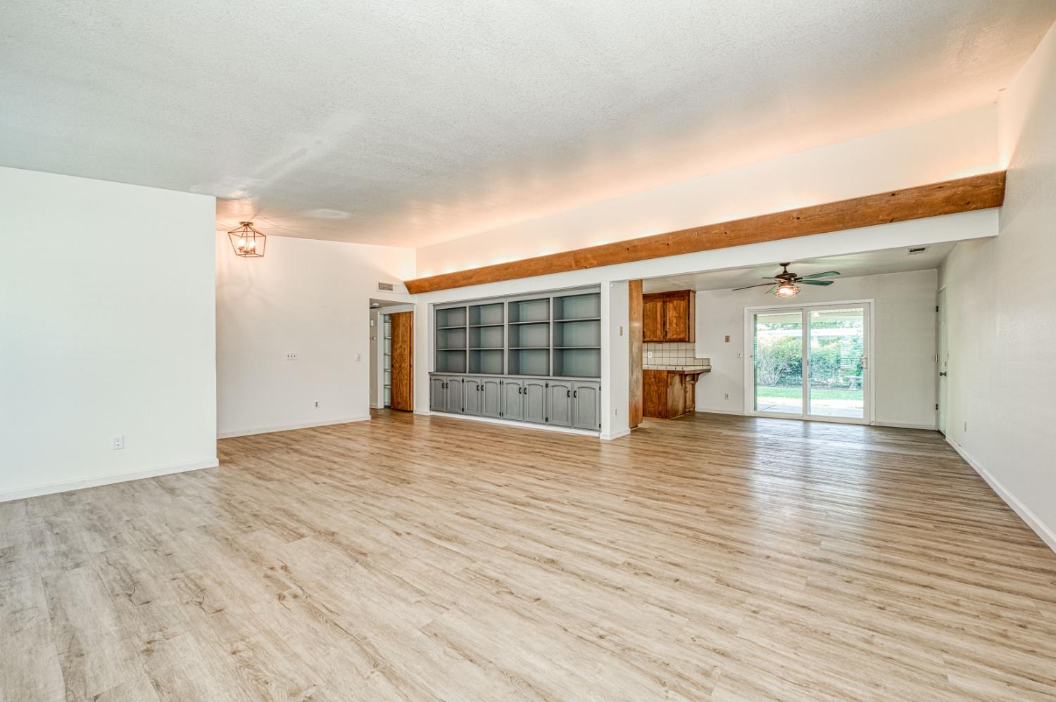 3496 N Academy Ave, Sanger, CA 93657