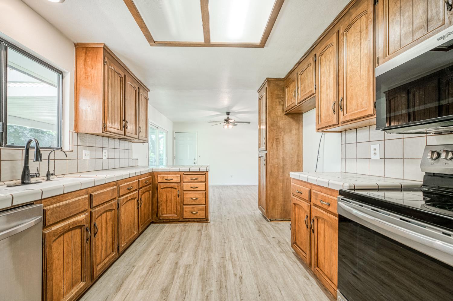 3496 N Academy Ave, Sanger, CA 93657