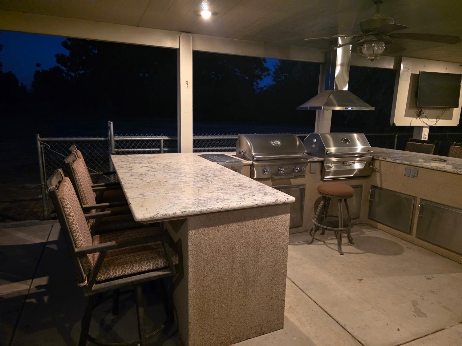 3496 N Academy Ave, Sanger, CA 93657