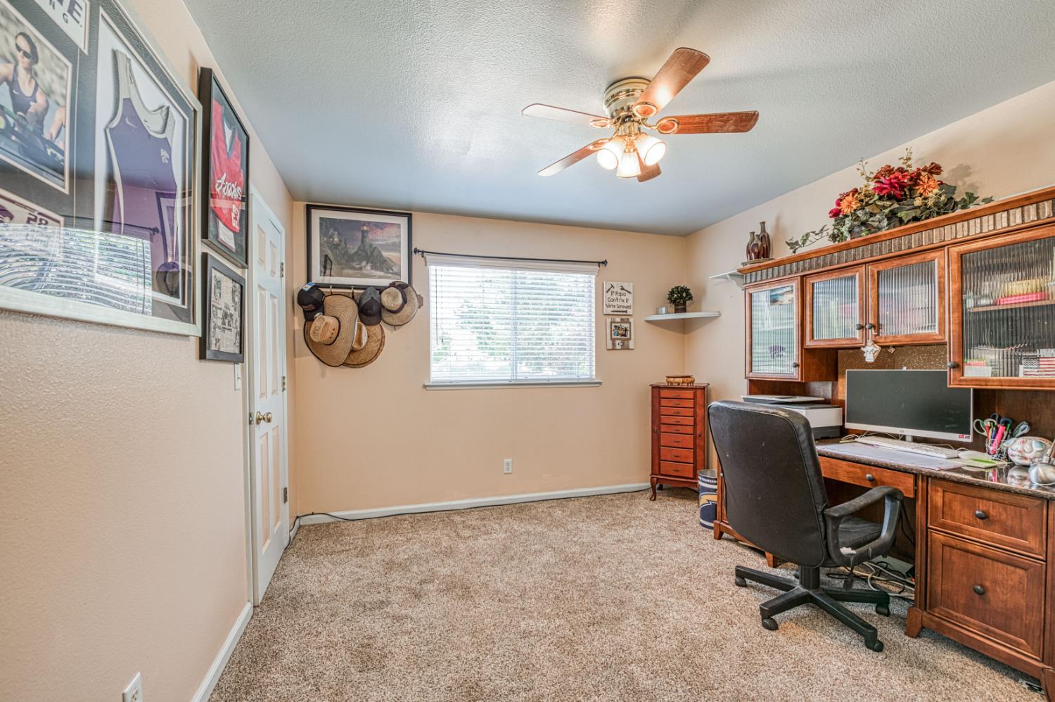 3496 N Academy Ave, Sanger, CA 93657