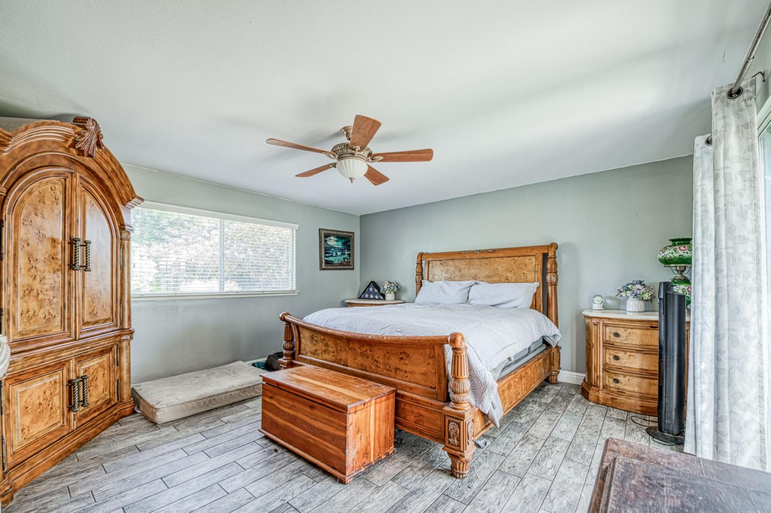 3496 N Academy Ave, Sanger, CA 93657