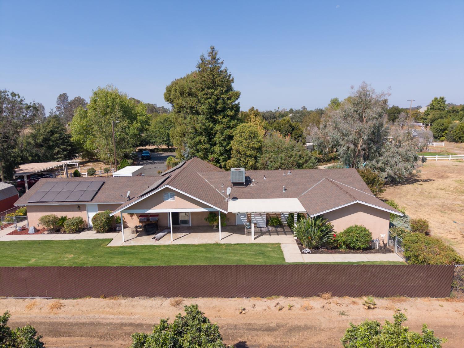 3496 N Academy Ave, Sanger, CA 93657