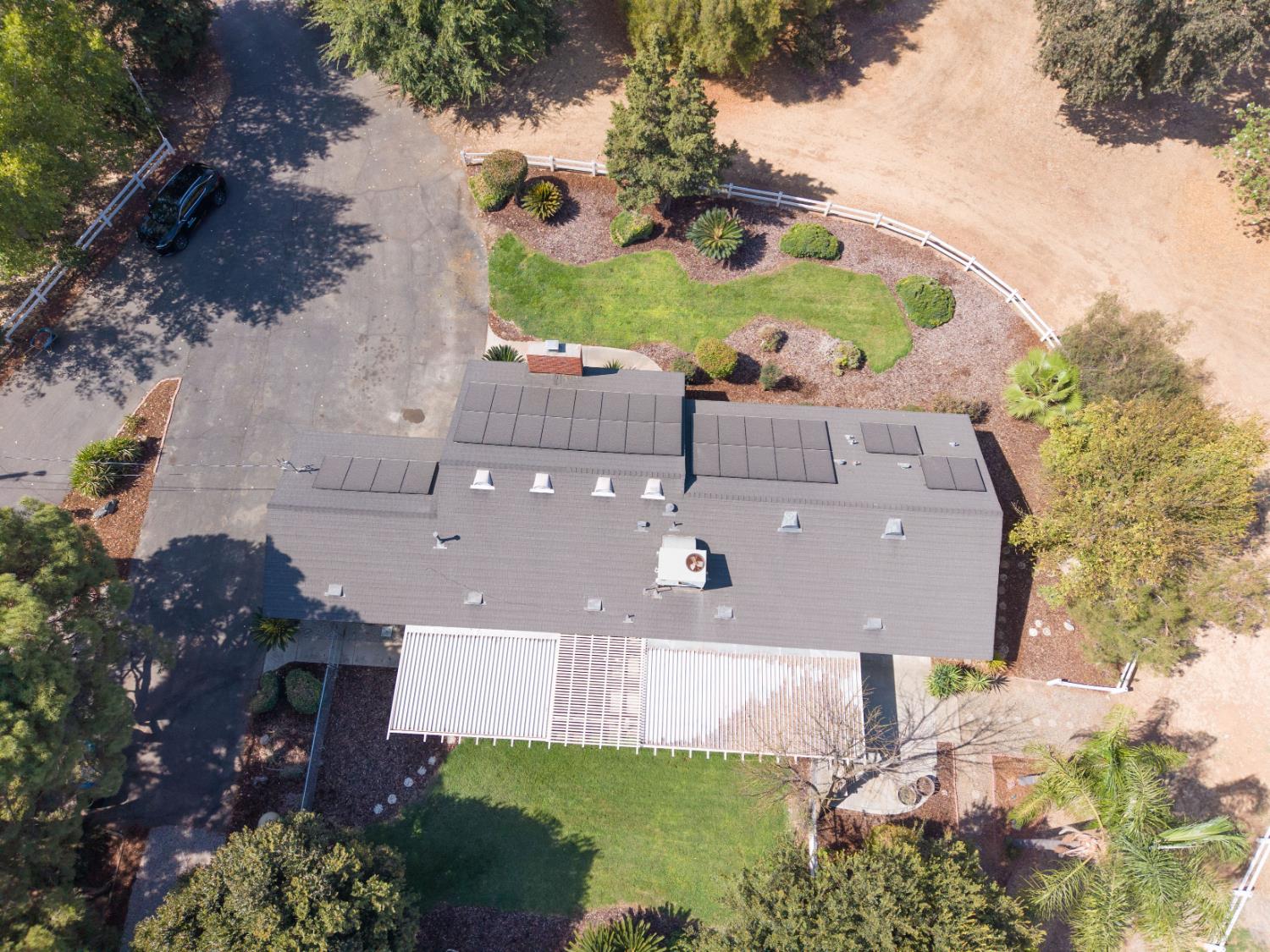 3496 N Academy Ave, Sanger, CA 93657