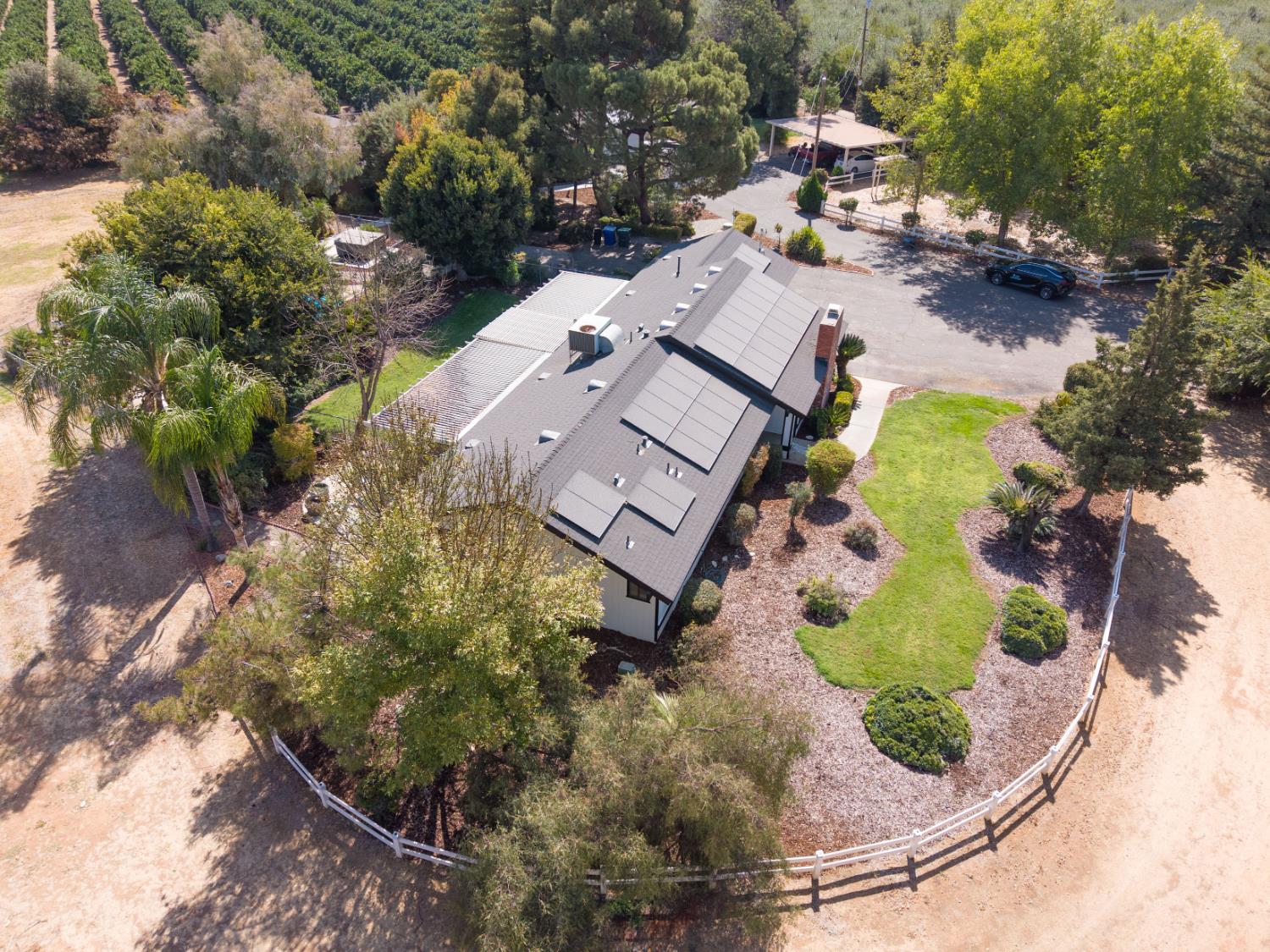 3496 N Academy Ave, Sanger, CA 93657