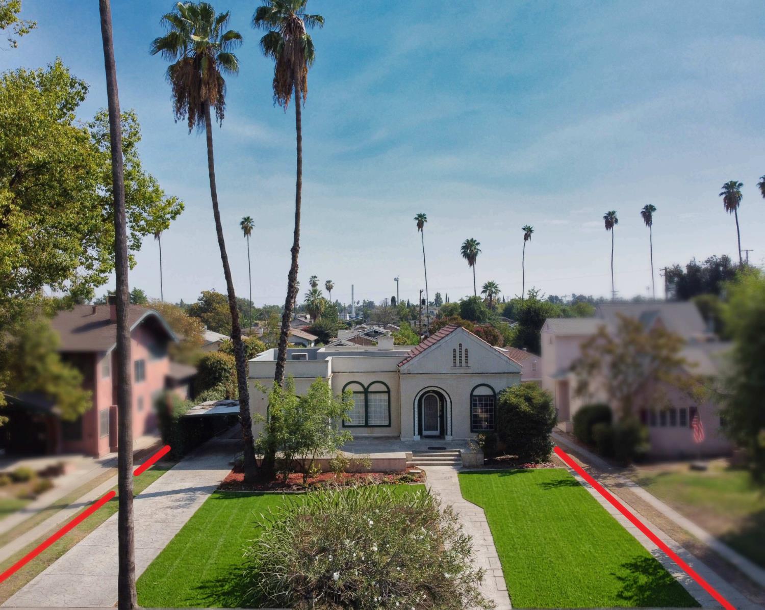3626 E Huntington Blvd, Fresno, CA 93702