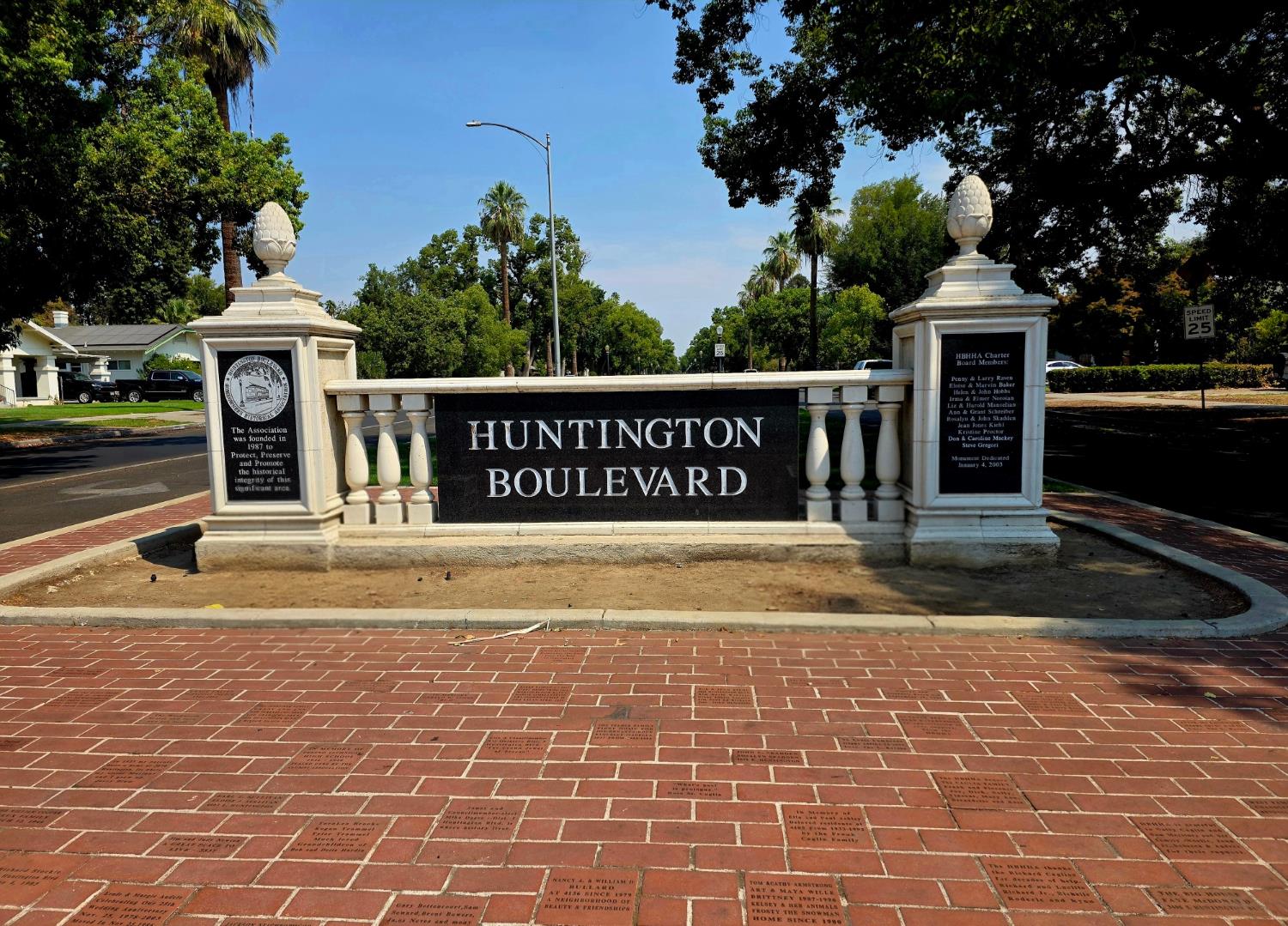 3626 E Huntington Blvd, Fresno, CA 93702