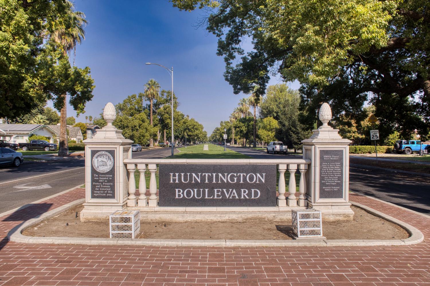 3626 E Huntington Blvd, Fresno, CA 93702