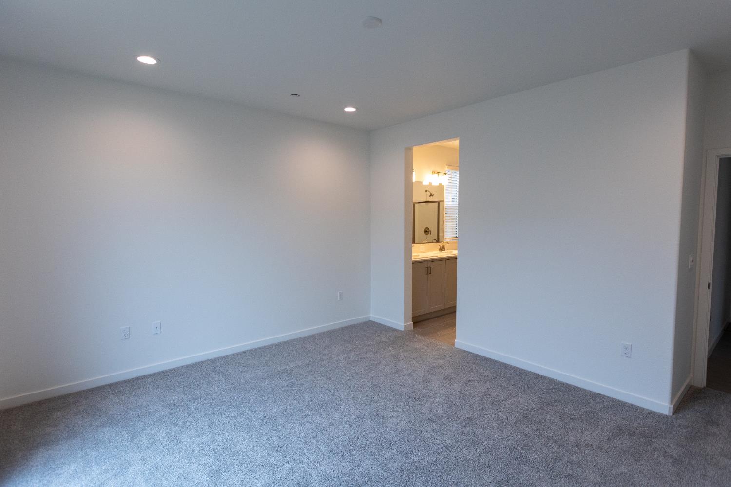4178 Agnes Ln, Madera, CA 93636