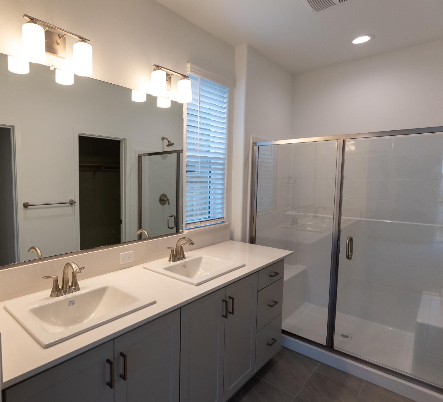 4178 Agnes Ln, Madera, CA 93636