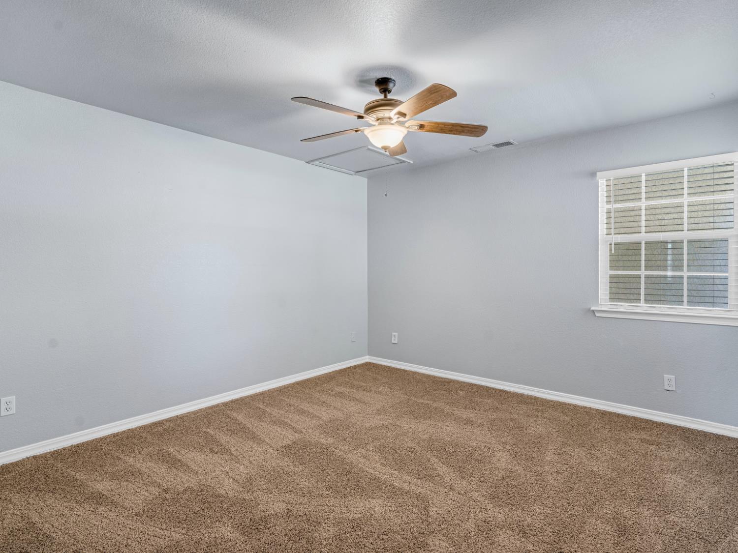 413 S Villa Ave, Fresno, CA 93727