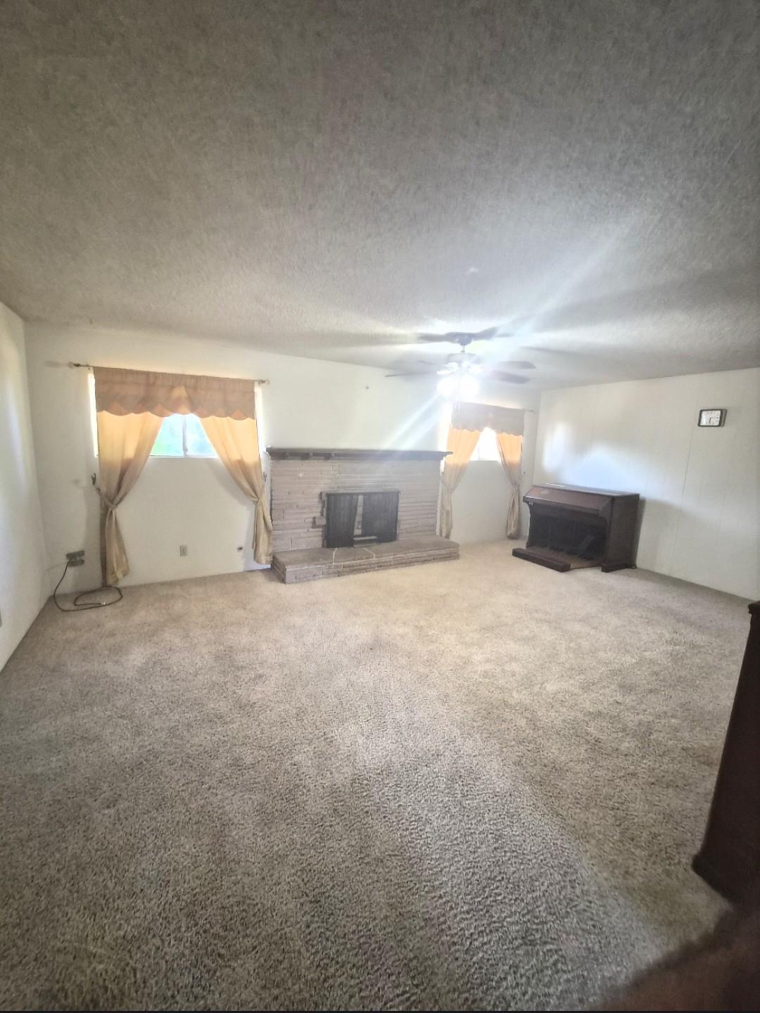 950 E mountian view Ave, Porterville, CA 93257