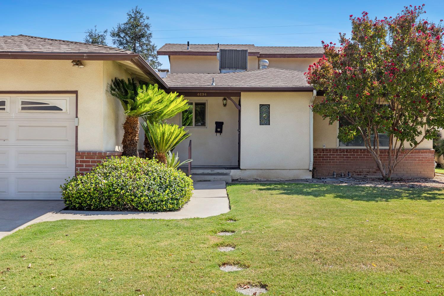 4694 N Mariposa St, Fresno, CA 93726