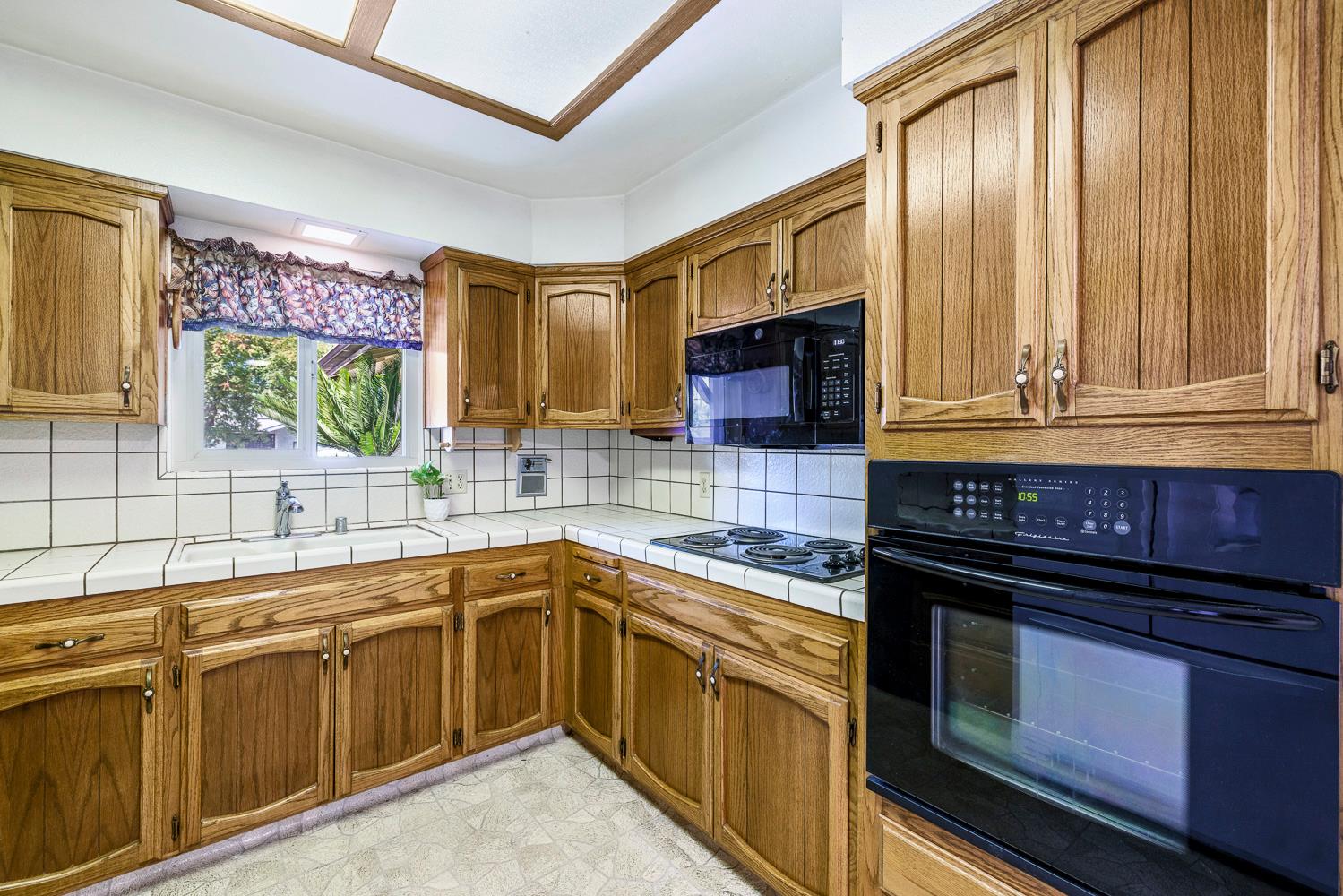4694 N Mariposa St, Fresno, CA 93726