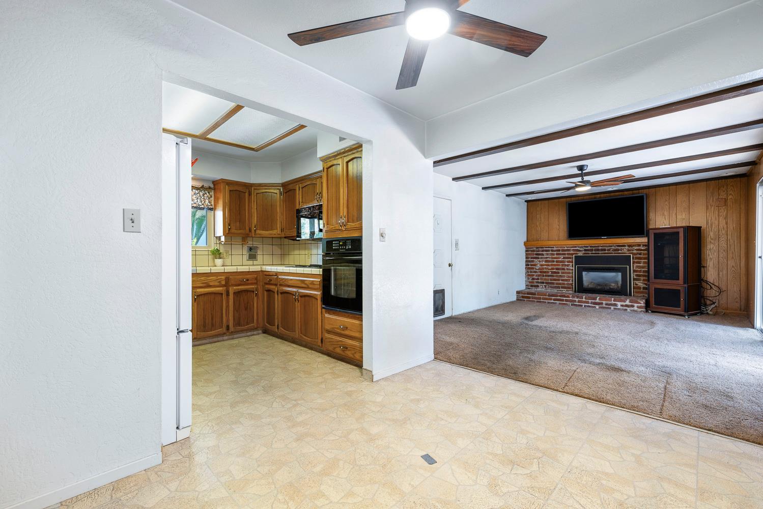 4694 N Mariposa St, Fresno, CA 93726